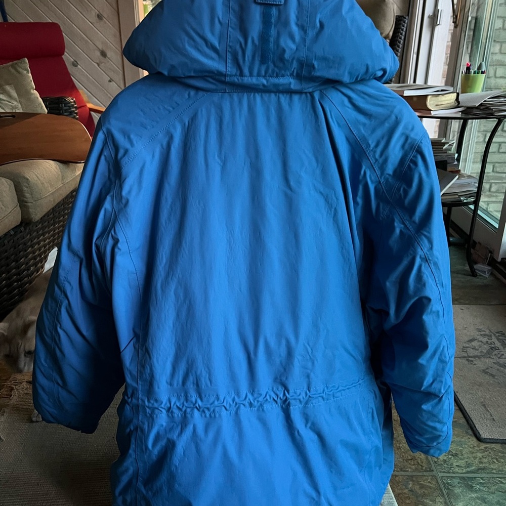 L.L. Bean Women's Vibrant Blue Outerwear - Picture 2 of 5